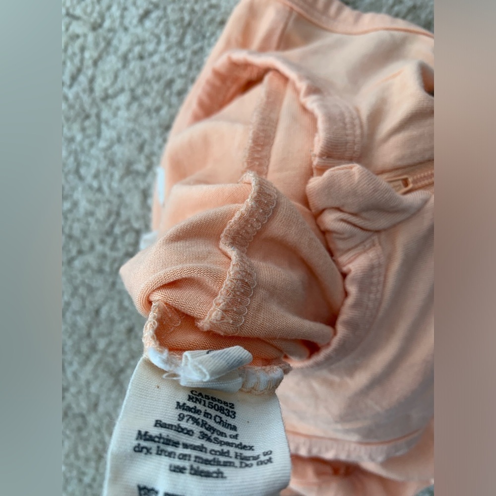 Kyte Baby Size 3-6 Months Sleeveless Zippered Romper in Peach - Picture 6 of 6